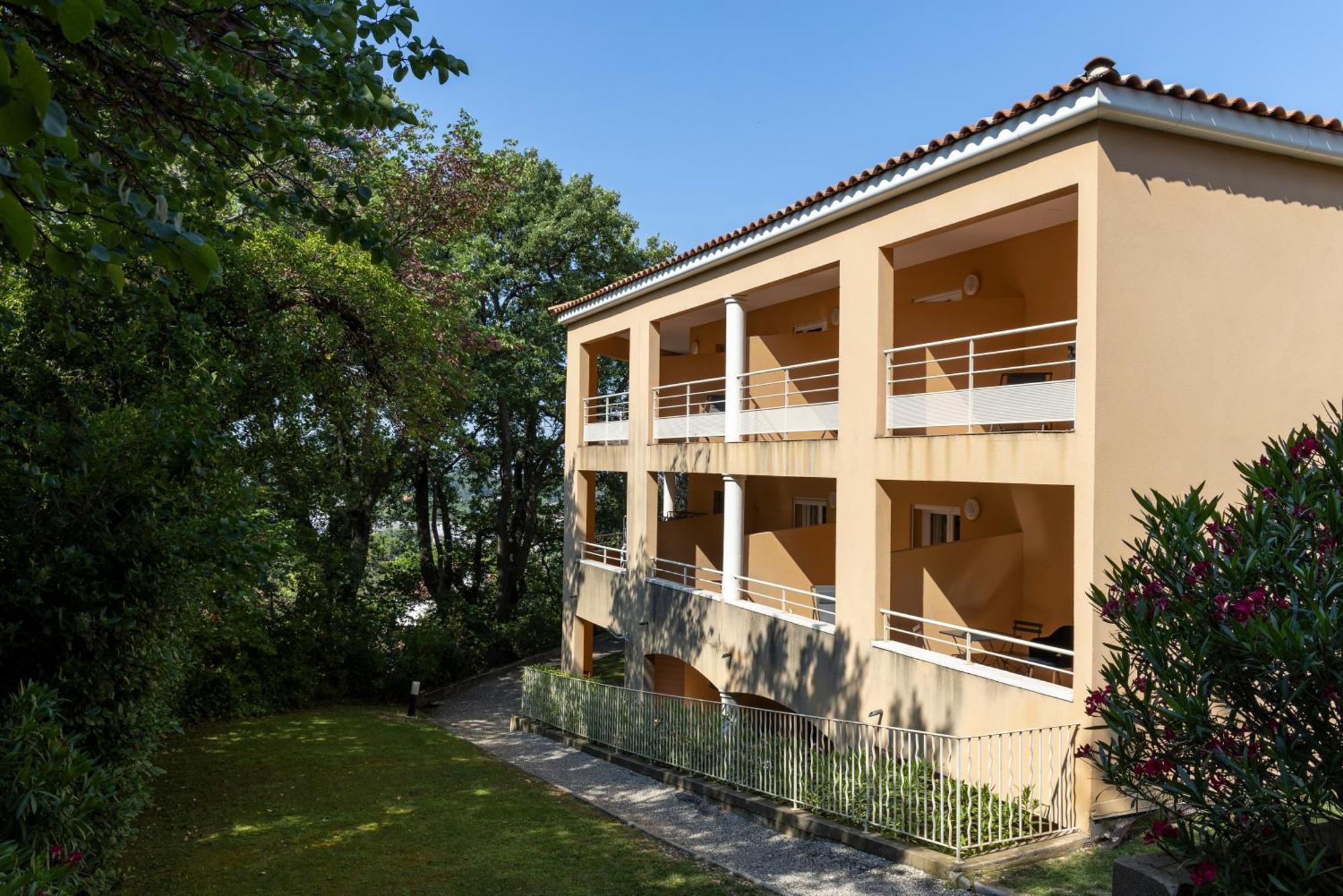 The Originals City, Hotel Cote Sud, Marseille Est Алош Экстерьер фото