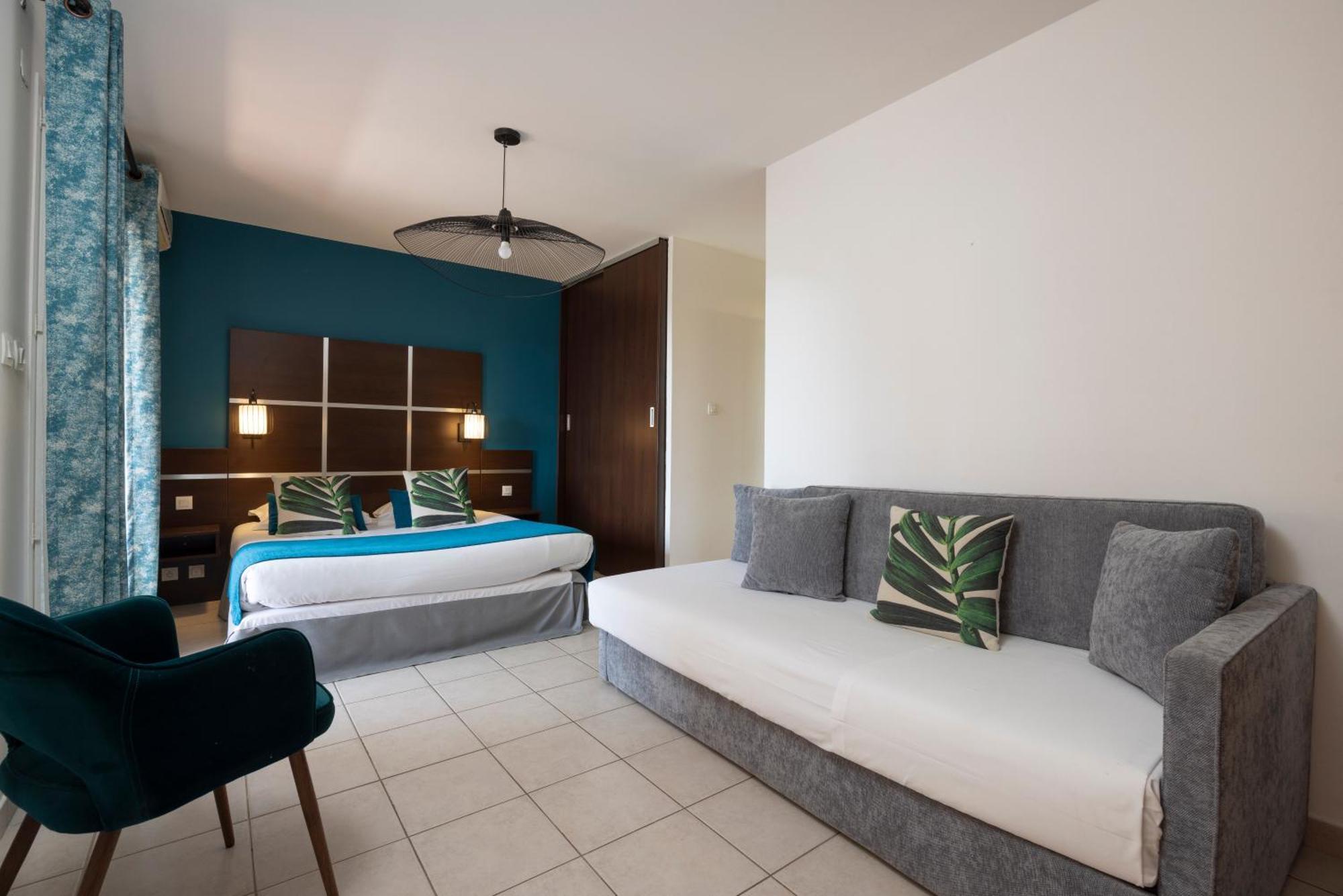 The Originals City, Hotel Cote Sud, Marseille Est Алош Экстерьер фото