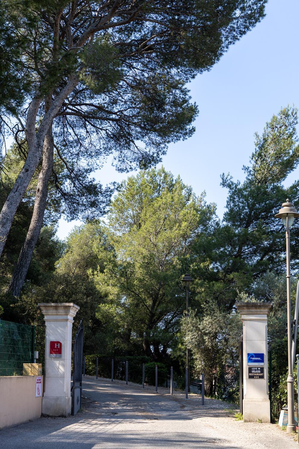 The Originals City, Hotel Cote Sud, Marseille Est Алош Экстерьер фото