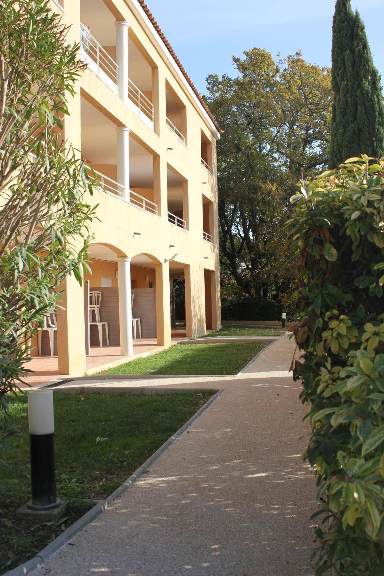 The Originals City, Hotel Cote Sud, Marseille Est Алош Экстерьер фото